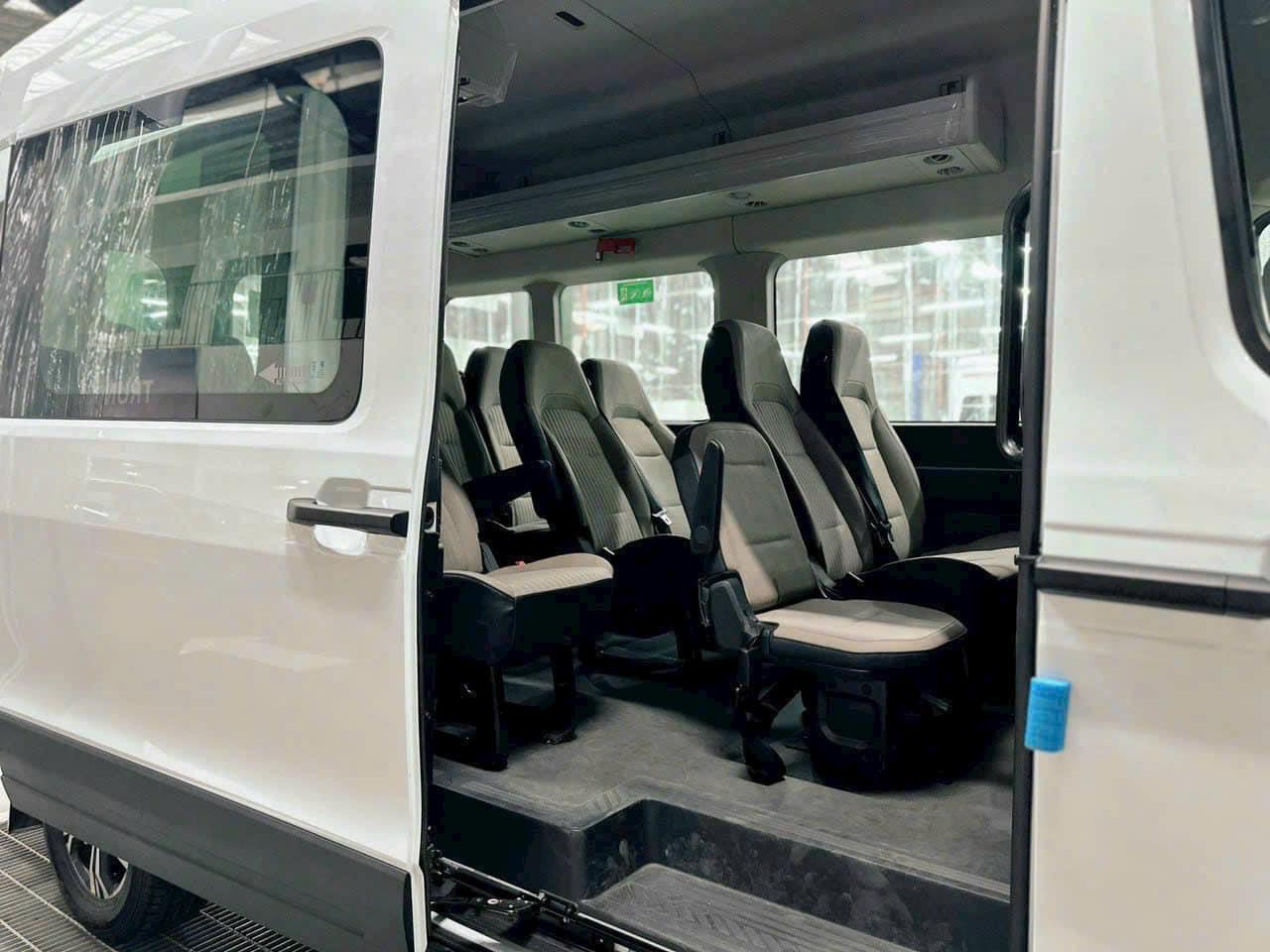 z5607074525599 0c51502b5a3317468c5674b4c31a3be3 Ford Transit